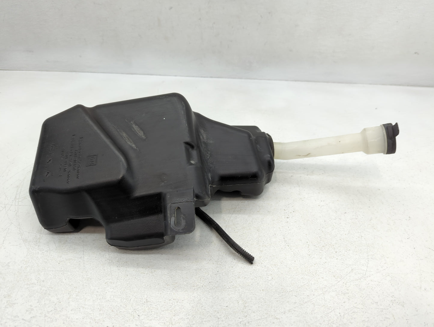 2011-2016 Chevrolet Cruze Windshield Washer Fluid Reservoir Bottle Oem - Oemusedautoparts1.com