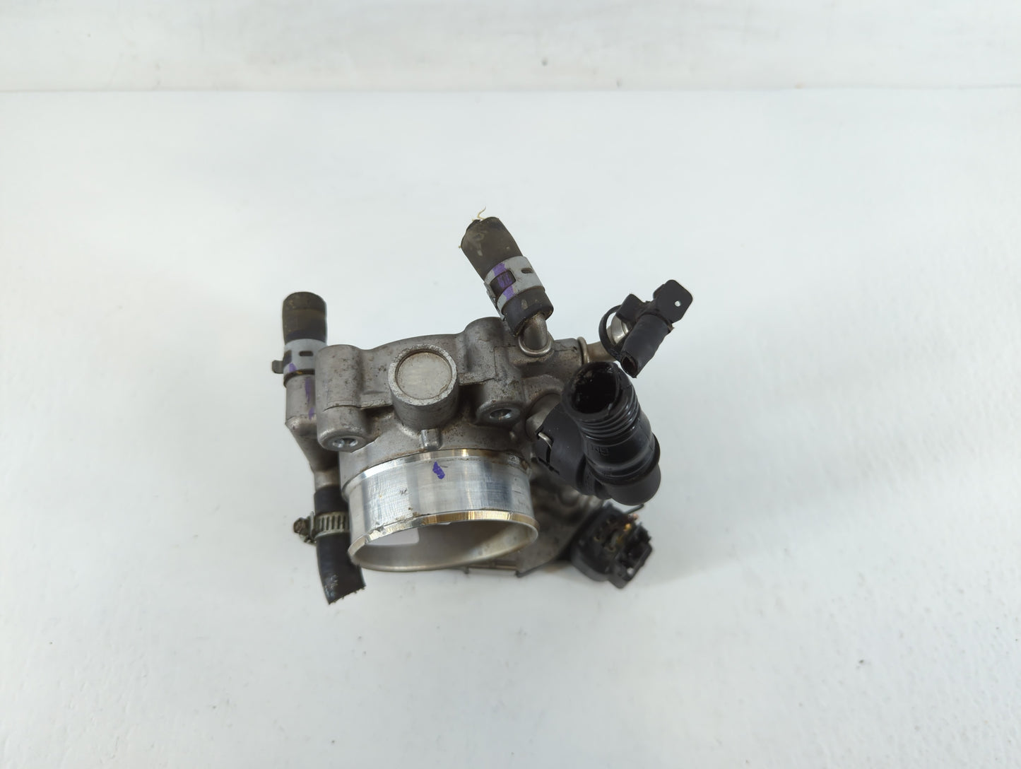 2011-2016 Chevrolet Cruze Throttle Body P/N:55 561495 Fits Fits 2009 2010 2011 2012 2013 2014 2015 2016 2017 2018 OEM Used A