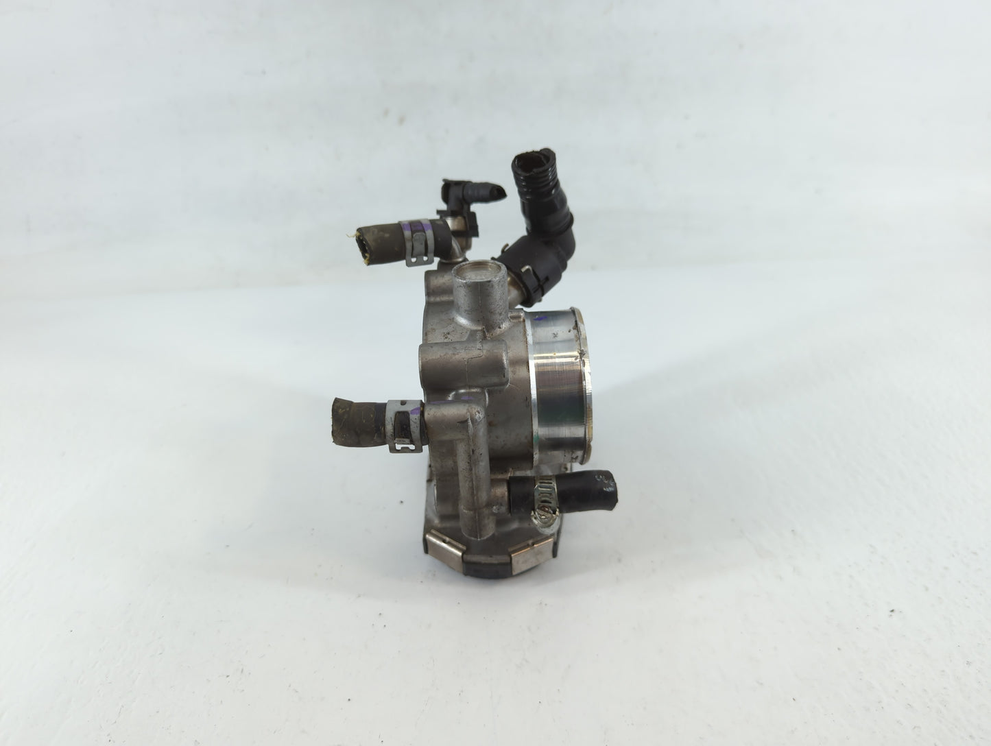 2011-2016 Chevrolet Cruze Throttle Body P/N:55 561495 Fits Fits 2009 2010 2011 2012 2013 2014 2015 2016 2017 2018 OEM Used A