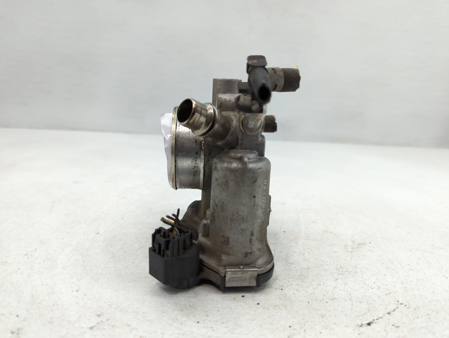 2011-2016 Chevrolet Cruze Throttle Body Fits Fits 2011 2012 2013 2014 2015 2016 2017 2018 2019 2020 2021 OEM Used Auto Parts