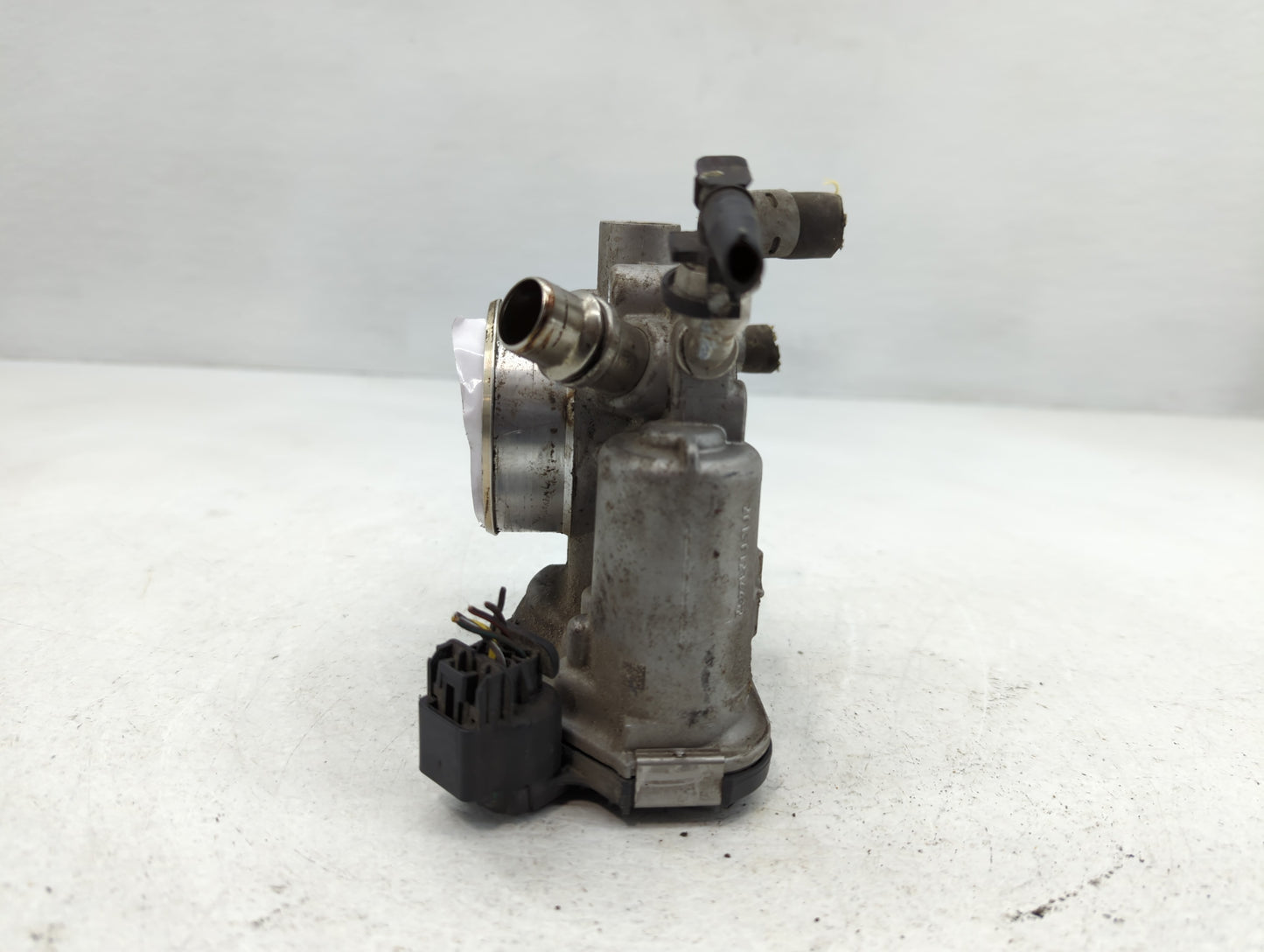 2011-2016 Chevrolet Cruze Throttle Body Fits Fits 2011 2012 2013 2014 2015 2016 2017 2018 2019 2020 2021 OEM Used Auto Parts