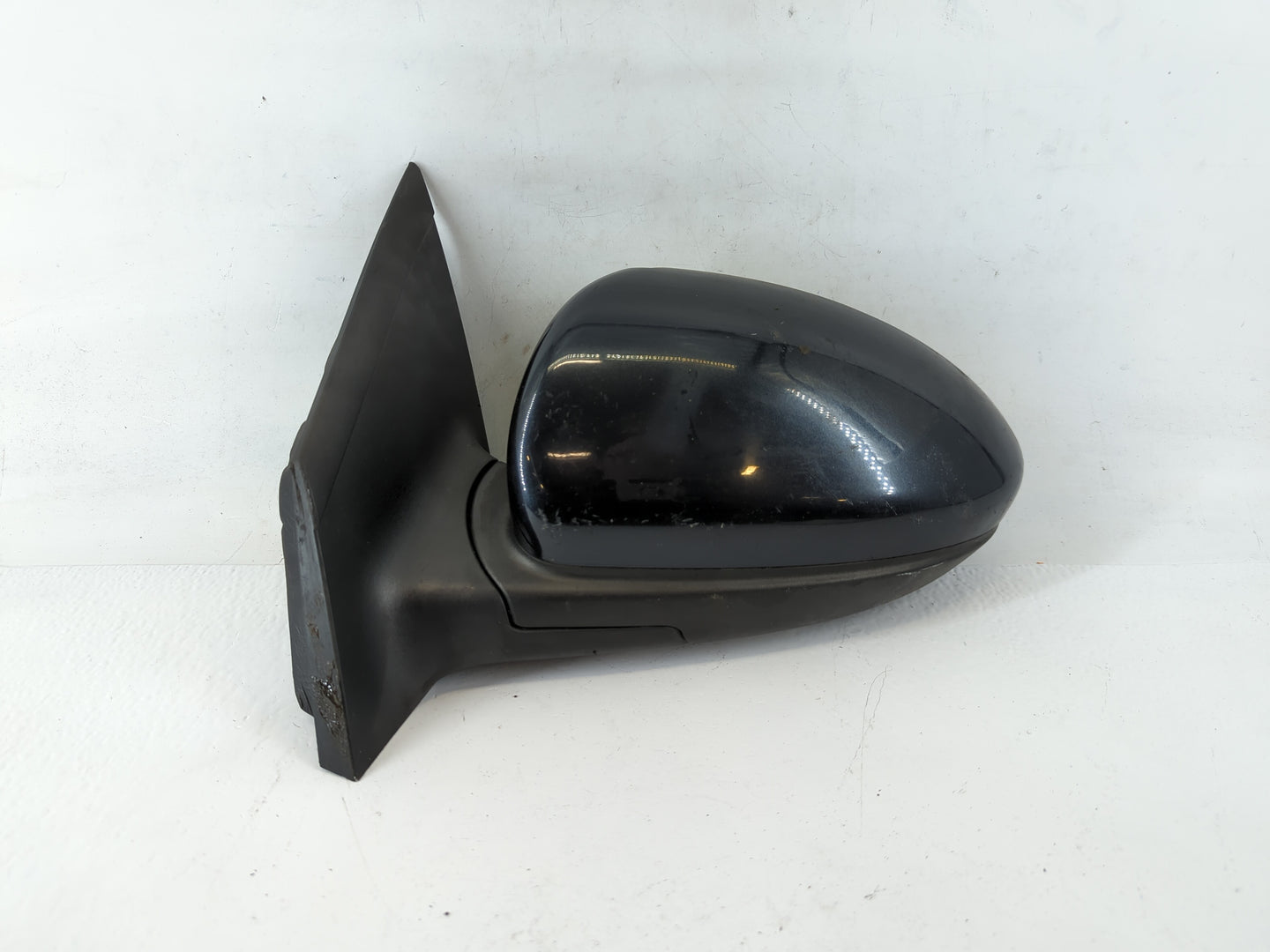 2011-2016 Chevrolet Cruze Driver Side View Mirror - Left Door Mirror OEM Used - Oemusedautoparts1.com