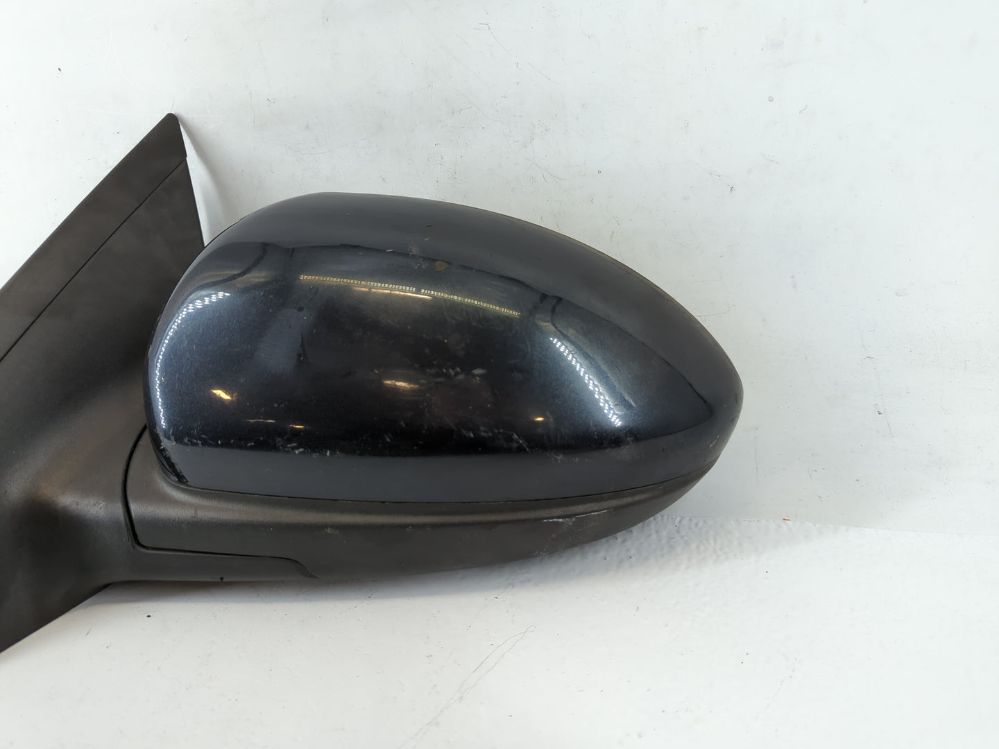 2011-2016 Chevrolet Cruze Driver Side View Mirror - Left Door Mirror OEM Used - Oemusedautoparts1.com