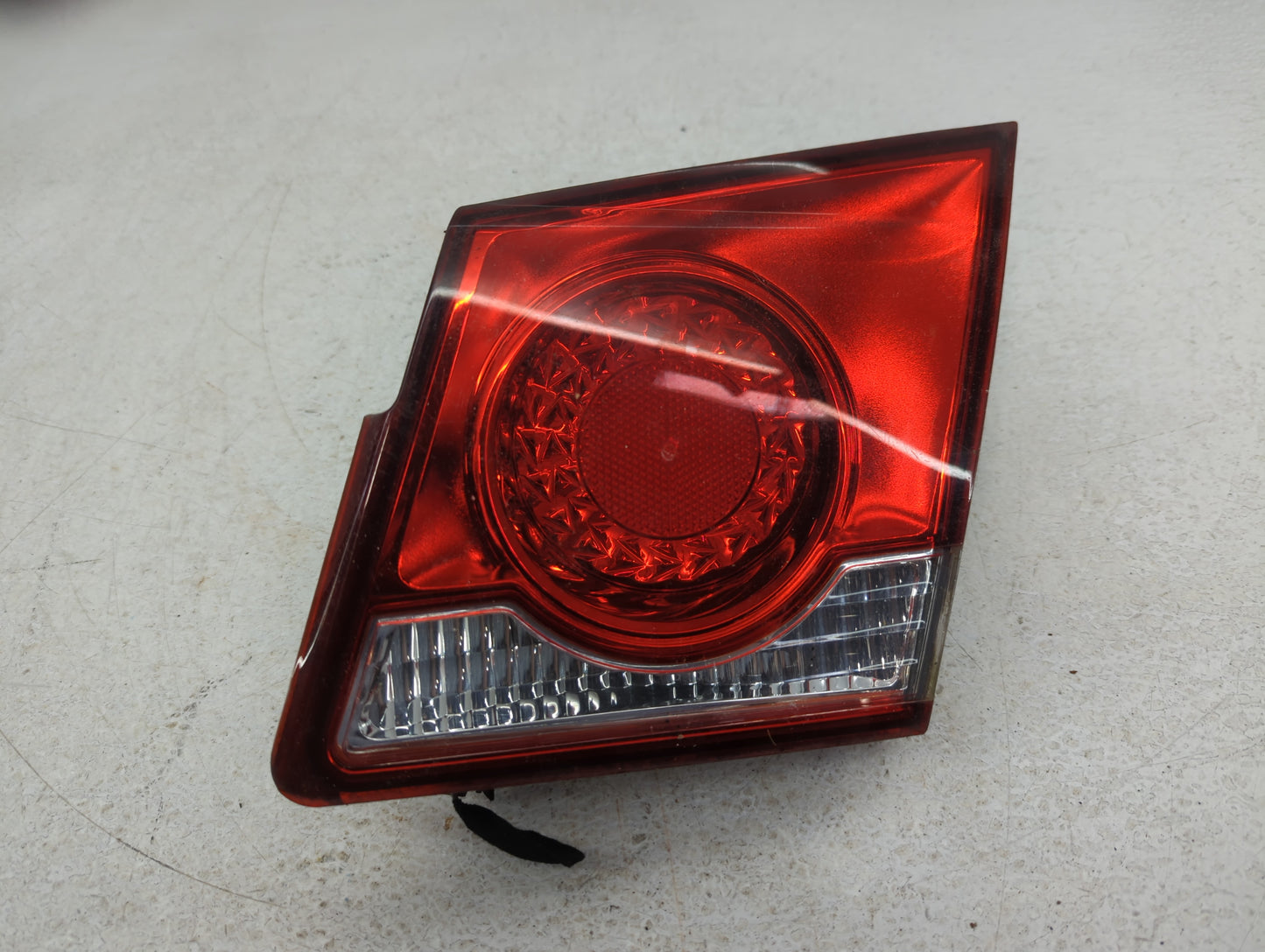 2011-2016 Chevrolet Cruze Tail Light Assembly Passenger Right OEM Fits Fits 2011 2012 2013 2014 2015 2016 OEM Used Auto Part