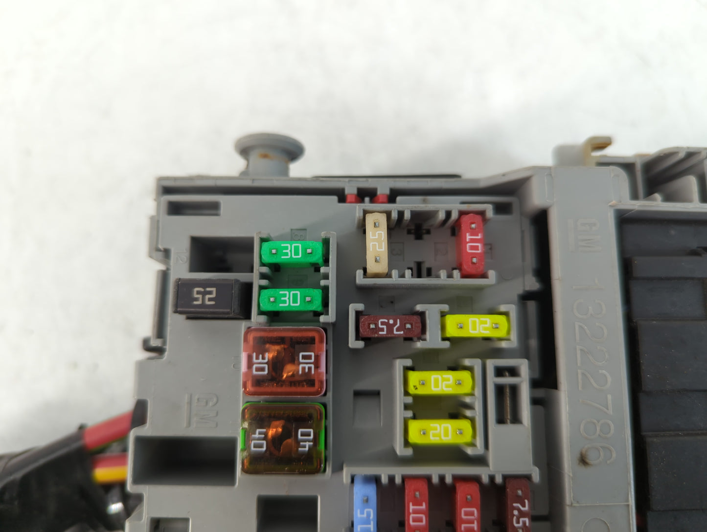 2013-2014 Chevrolet Cruze Fusebox Fuse Box Panel Relay Module P/N:95352896 Fits Fits 2013 2014 OEM Used Auto Parts - Oemused