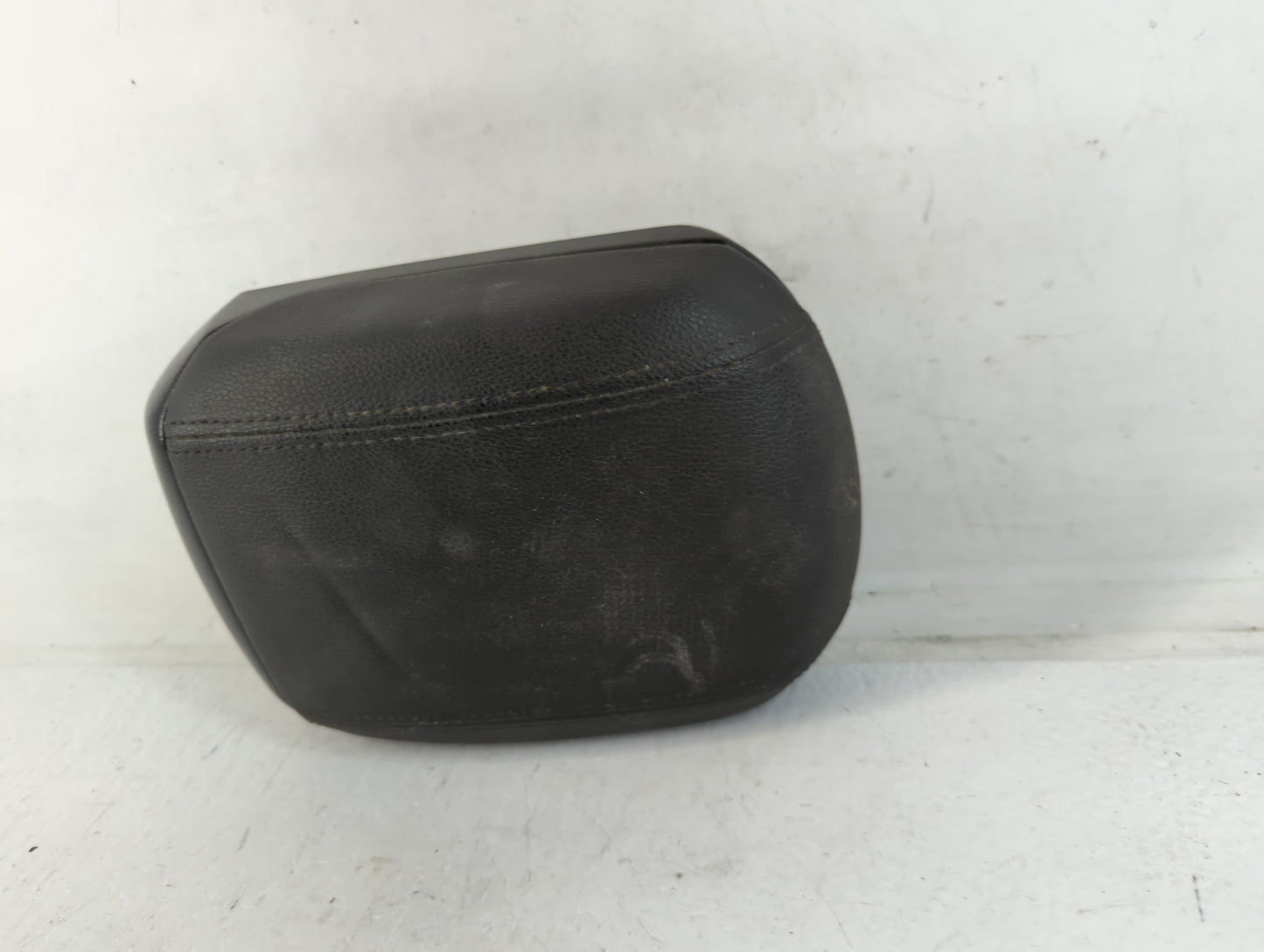 2014 Chevrolet Cruze Center Console Armrest Cover Lid Fits OEM Used Auto Parts - Oemusedautoparts1.com