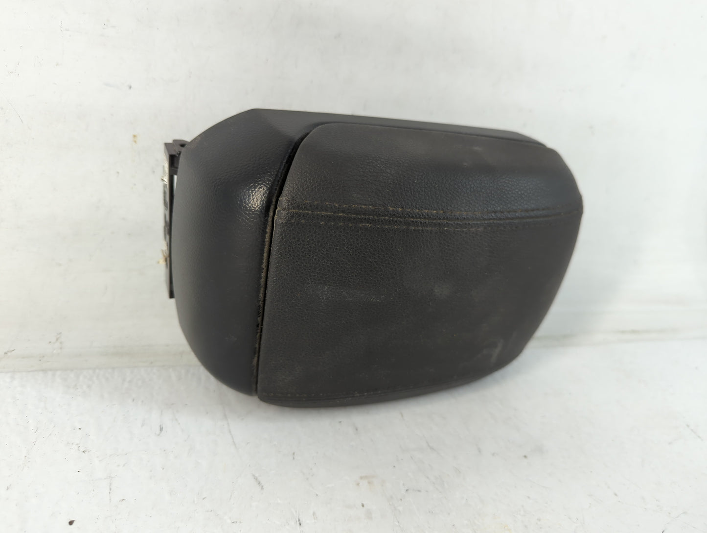 2014 Chevrolet Cruze Center Console Armrest Cover Lid Fits OEM Used Auto Parts - Oemusedautoparts1.com