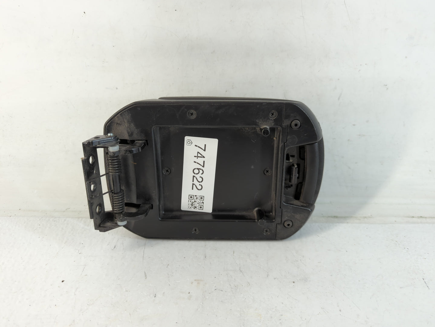 2014 Chevrolet Cruze Center Console Armrest Cover Lid Fits OEM Used Auto Parts - Oemusedautoparts1.com