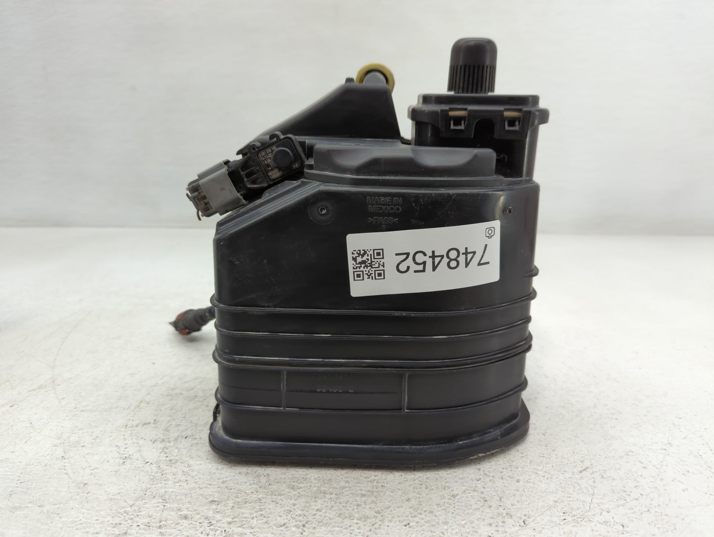 2014 Chevrolet Cruze Fuel Vapor Charcoal Canister - Oemusedautoparts1.com