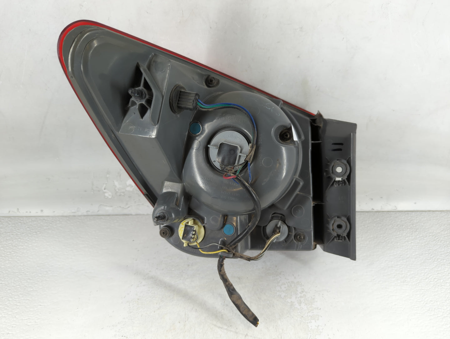 2011-2016 Chevrolet Cruze Tail Light Assembly Passenger Right OEM Fits Fits 2011 2012 2013 2014 2015 2016 OEM Used Auto Part