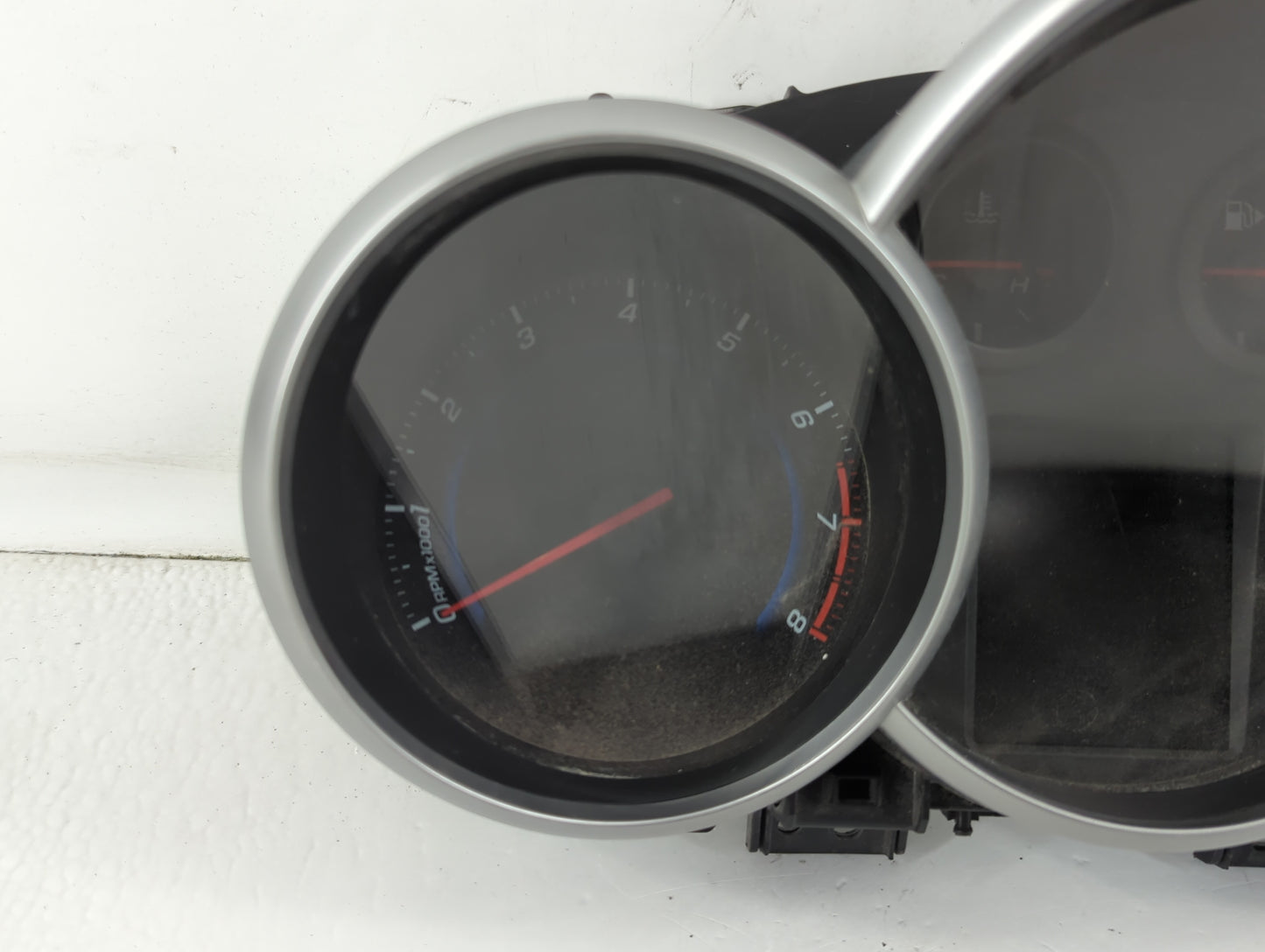2013-2014 Chevrolet Cruze Instrument Cluster Speedometer Gauges P/N:811511914 95129378 Fits Fits 2013 2014 OEM Used Auto Par