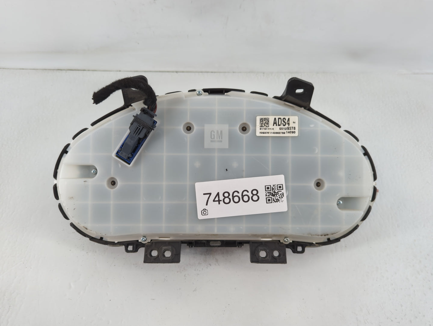 2013-2014 Chevrolet Cruze Instrument Cluster Speedometer Gauges P/N:811511914 95129378 Fits Fits 2013 2014 OEM Used Auto Par