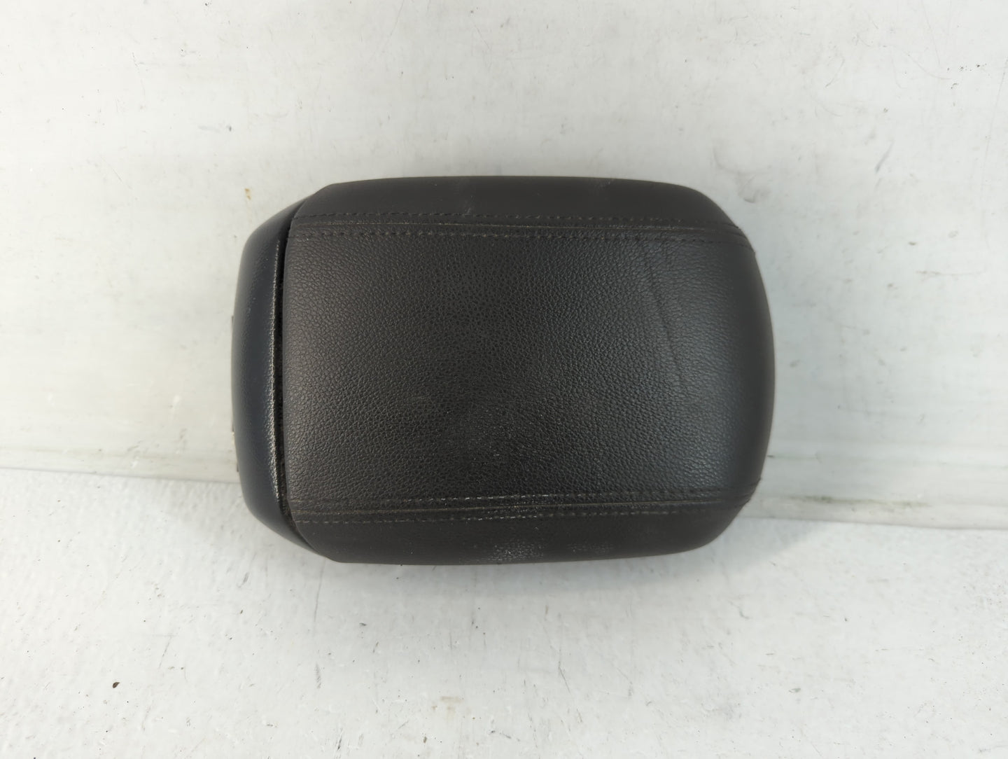 2014 Chevrolet Cruze Center Console Armrest Cover Lid Fits OEM Used Auto Parts - Oemusedautoparts1.com