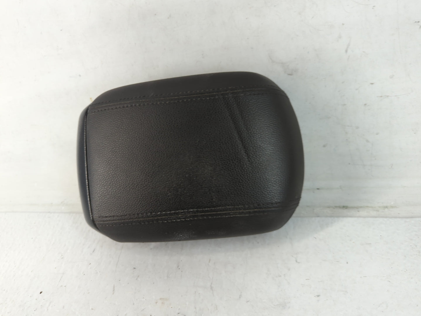 2014 Chevrolet Cruze Center Console Armrest Cover Lid Fits OEM Used Auto Parts - Oemusedautoparts1.com