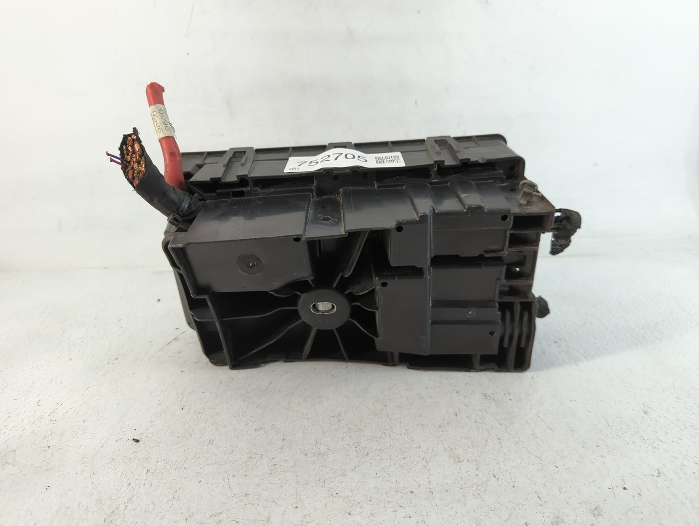 2011-2014 Chevrolet Cruze Fusebox Fuse Box Panel Relay Module P/N:812461952 Fits Fits 2011 2012 2013 2014 OEM Used Auto Part