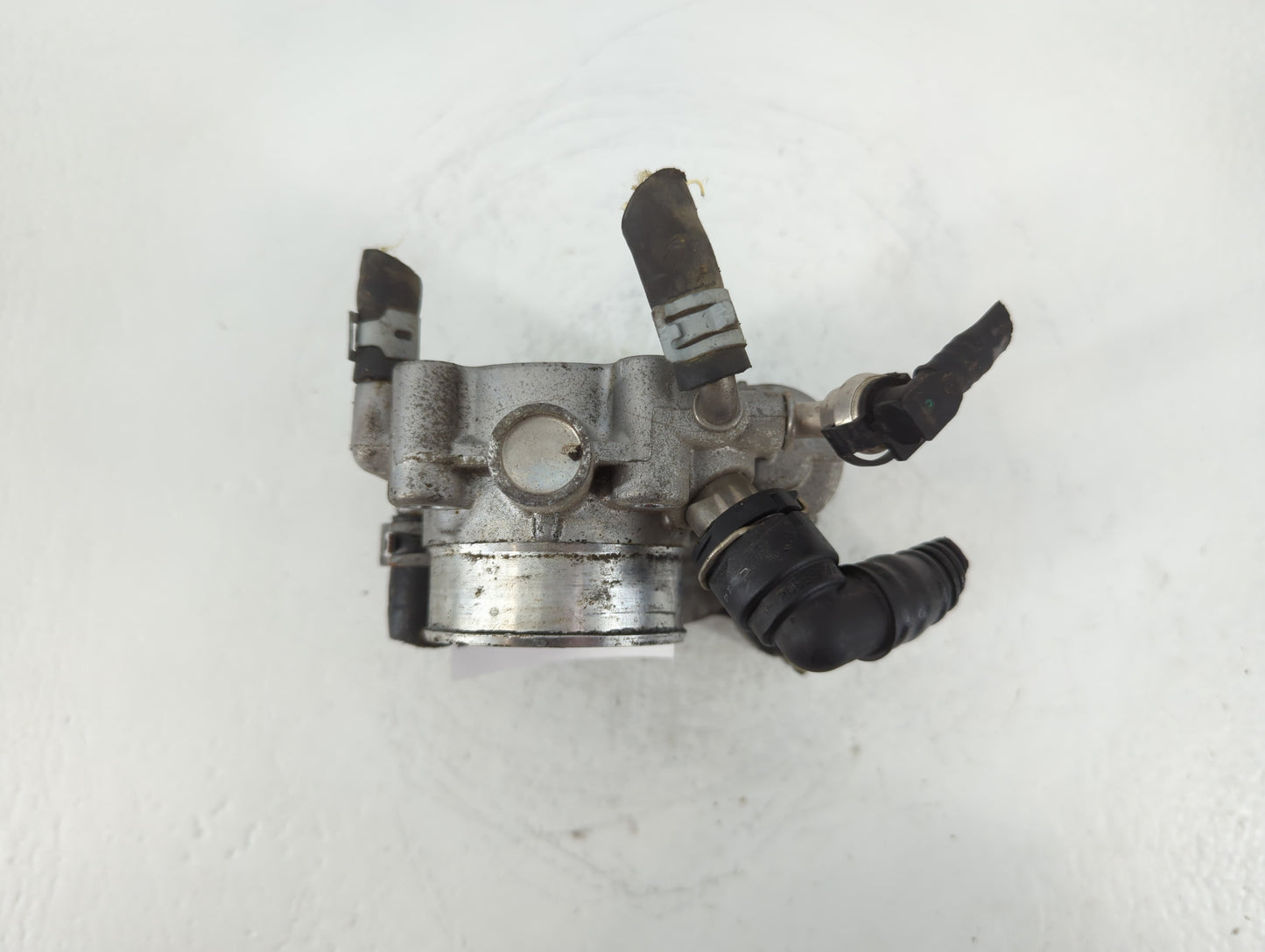 2011-2016 Chevrolet Cruze Throttle Body P/N:55 561495 Fits Fits 2011 2012 2013 2014 2015 2016 2017 2018 2019 2020 2021 OEM U