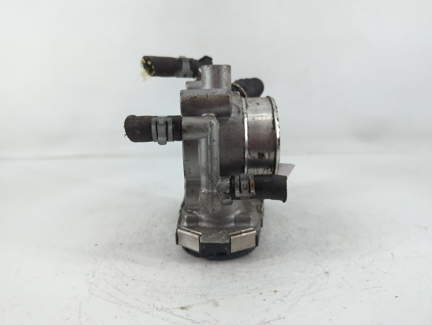 2011-2016 Chevrolet Cruze Throttle Body P/N:55 561495 Fits Fits 2011 2012 2013 2014 2015 2016 2017 2018 2019 2020 2021 OEM U