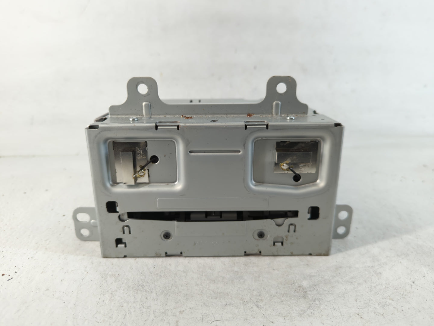 2014-2014 Chevrolet Cruze Am Fm Cd Player Radio Receiver - Oemusedautoparts1.com