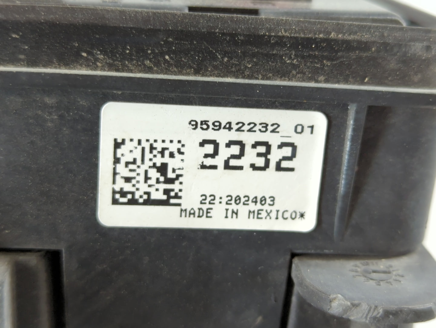 2011-2014 Chevrolet Cruze Fusebox Fuse Box Panel Relay Module P/N:95942232_01 Fits Fits 2011 2012 2013 2014 OEM Used Auto Pa