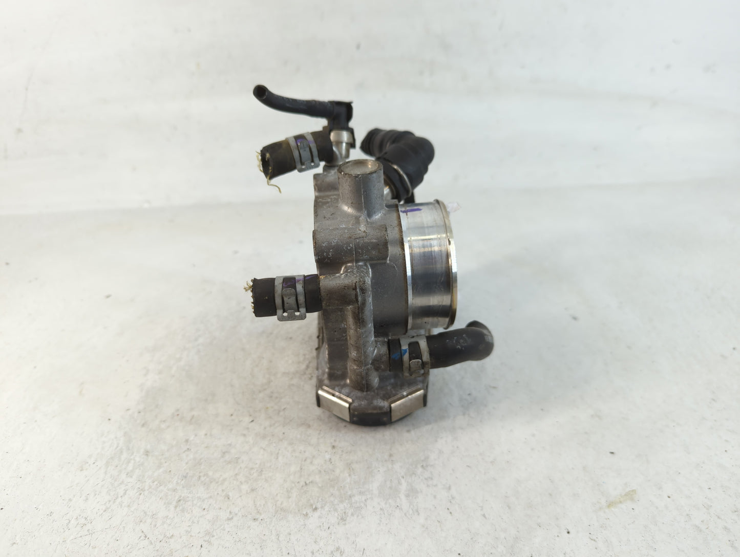 2011-2016 Chevrolet Cruze Throttle Body P/N:0 280 750 245 55 561 495 Fits Fits 2009 2010 2011 2012 2013 2014 2015 2016 2017 