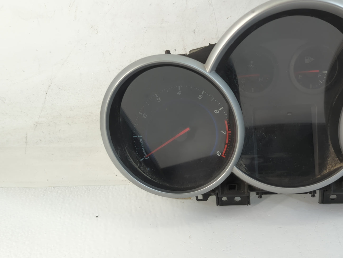 2013-2014 Chevrolet Cruze Instrument Cluster Speedometer Gauges P/N:811511914 95129378 Fits Fits 2013 2014 OEM Used Auto Par