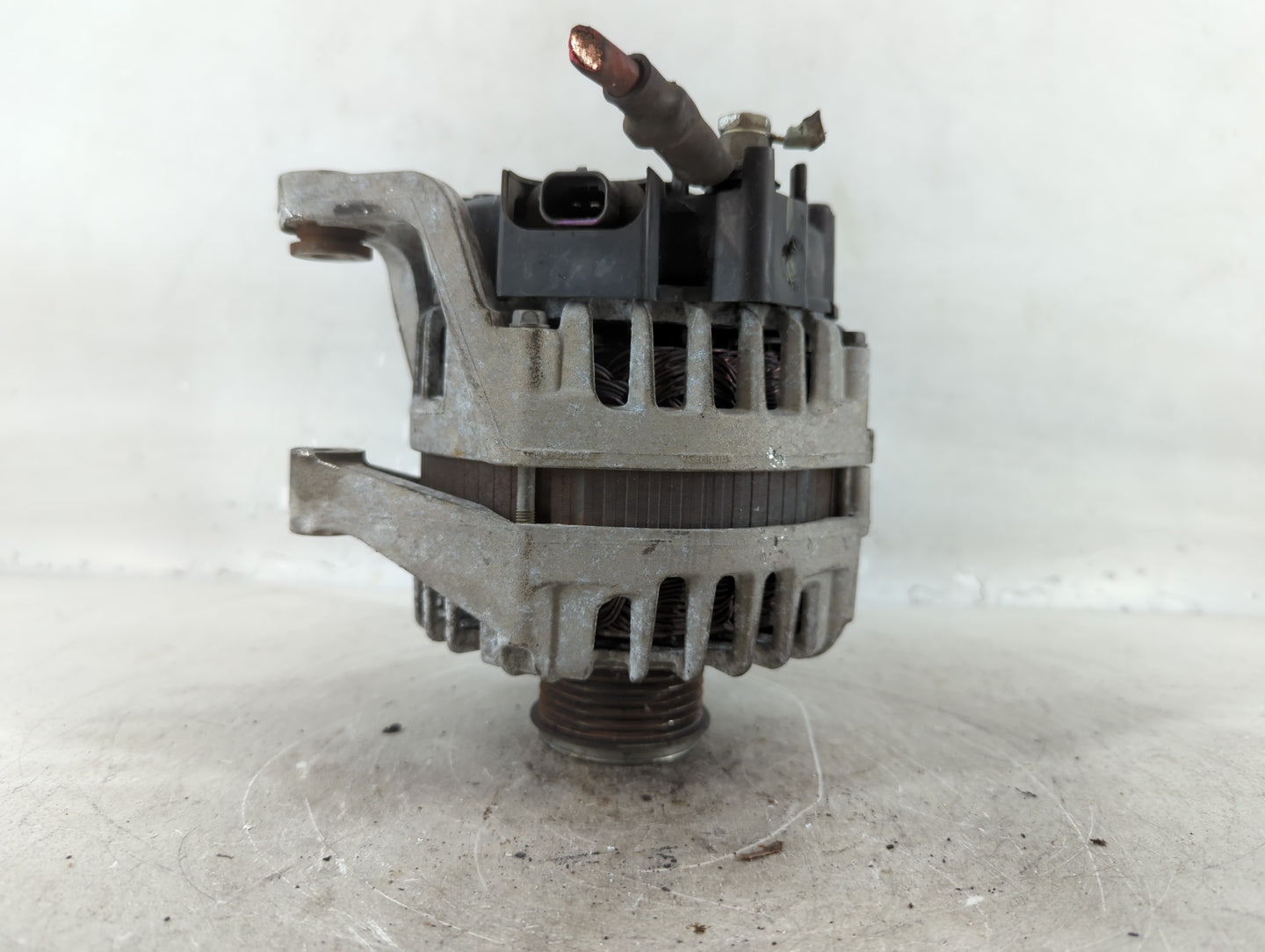 2011-2016 Chevrolet Cruze Alternator Replacement Generator Charging Assembly Engine OEM P/N:13588298 Fits OEM Used Auto Part