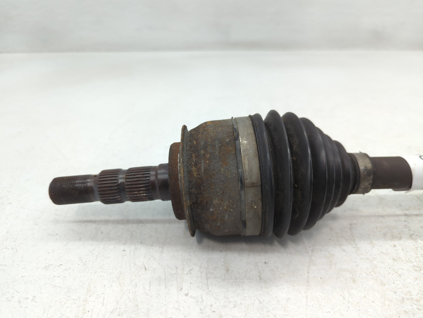 2013-2016 Chevrolet Cruze Axle Shaft Front Driver Cv C/v - Oemusedautoparts1.com