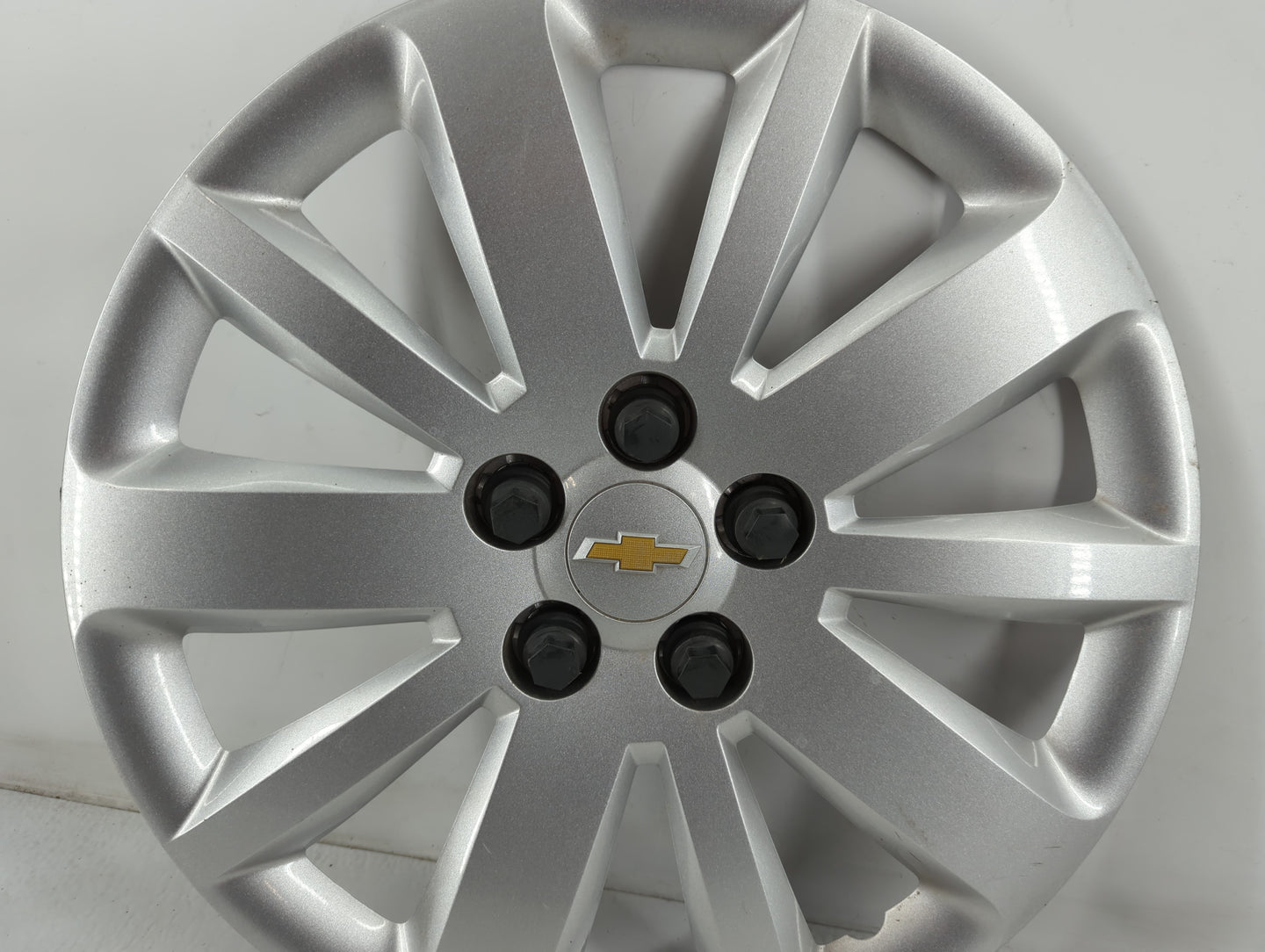 2014 Chevrolet Cruze Driver Front Wheel Hub Oem - Oemusedautoparts1.com
