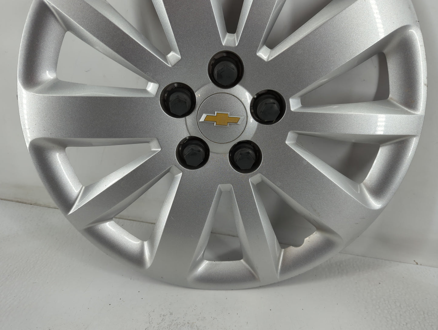 2014 Chevrolet Cruze Driver Front Wheel Hub Oem - Oemusedautoparts1.com
