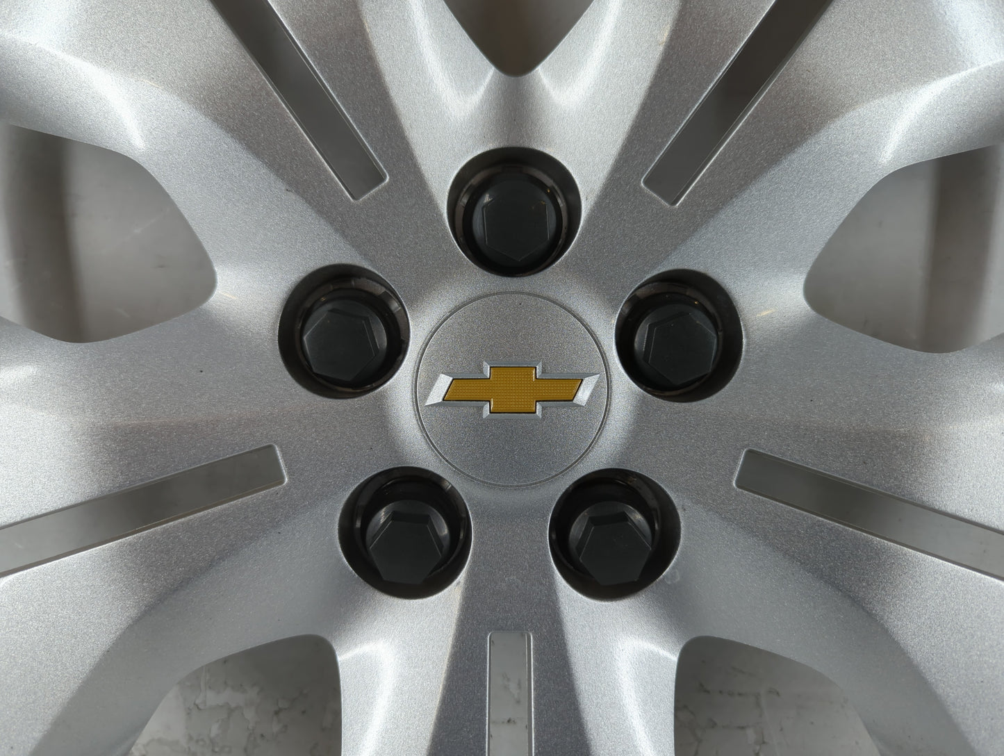 2011-2016 Chevrolet Cruze Driver Front Wheel Hub Oem - Oemusedautoparts1.com