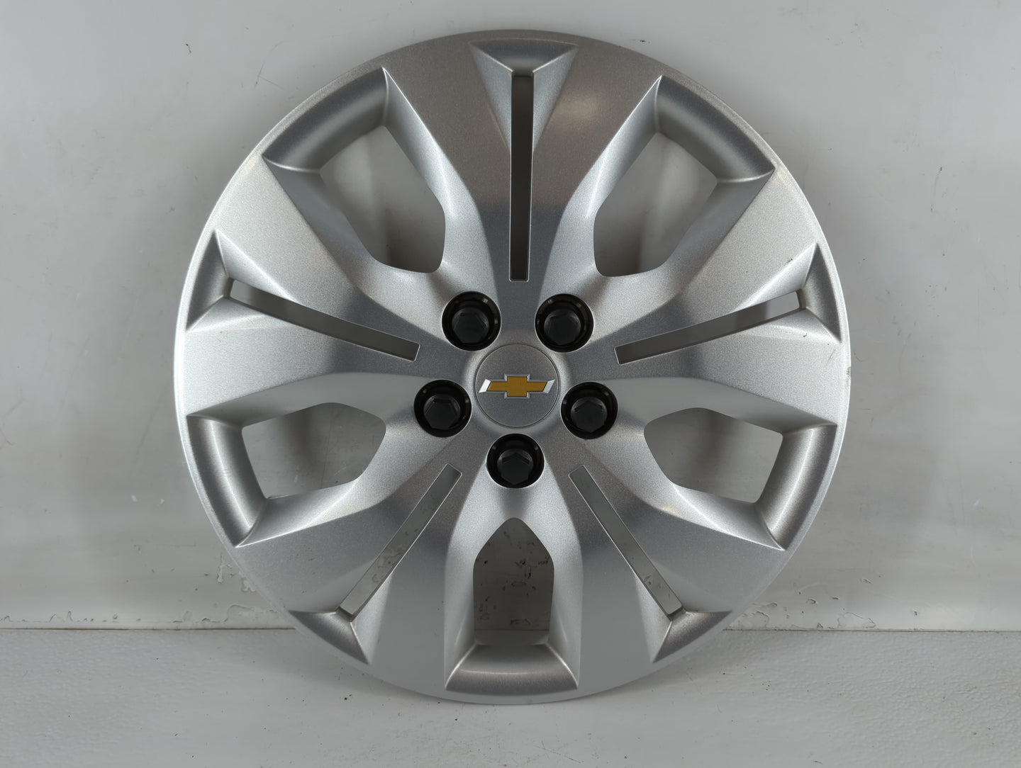 2014 Chevrolet Cruze Driver Front Wheel Hub Oem - Oemusedautoparts1.com