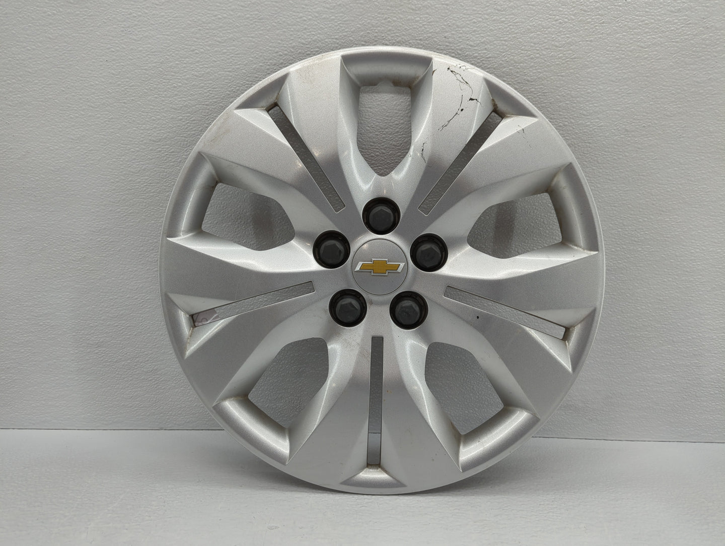 2011-2016 Chevrolet Cruze Driver Front Wheel Hub Oem - Oemusedautoparts1.com