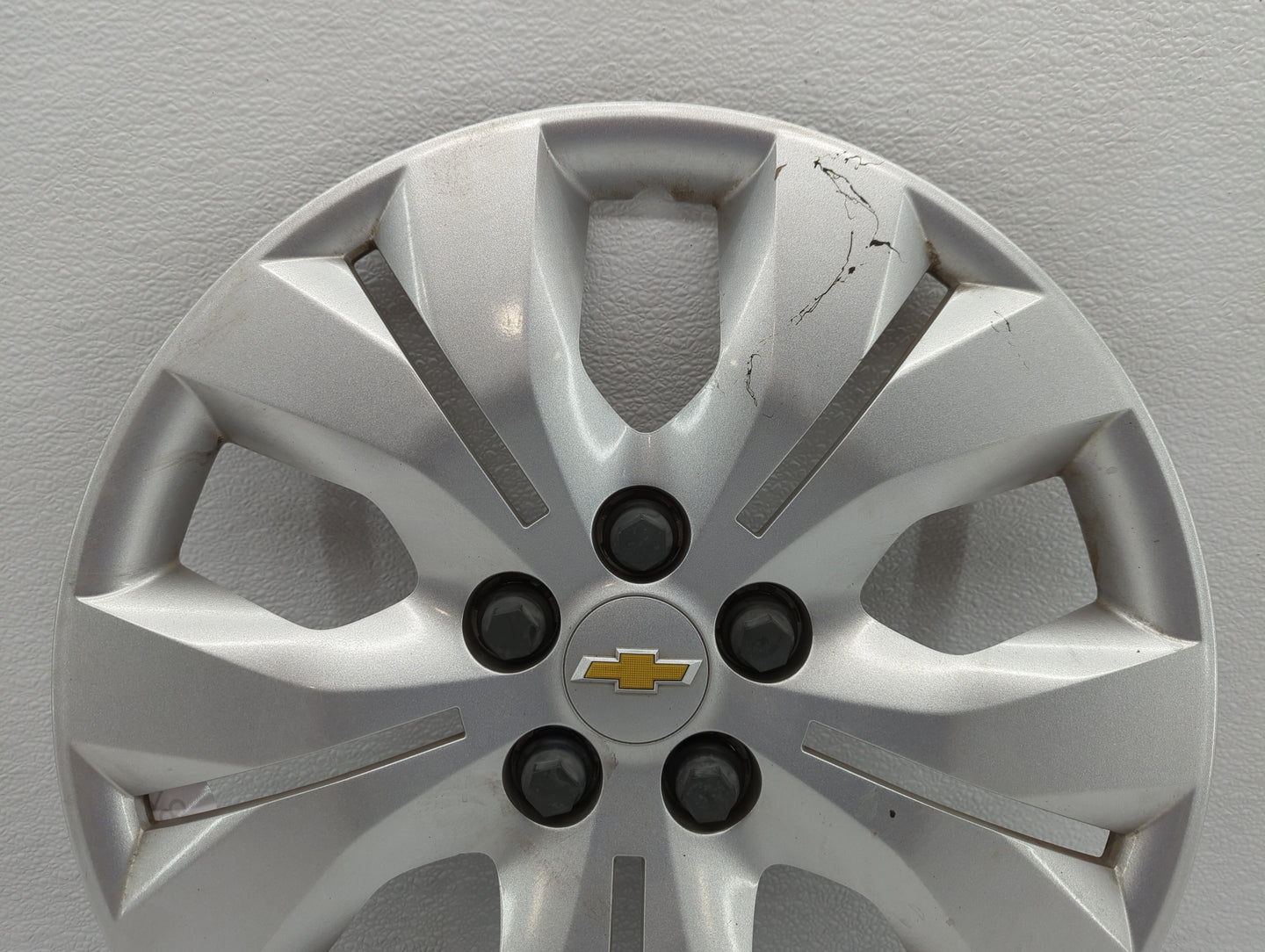 2011-2016 Chevrolet Cruze Driver Front Wheel Hub Oem - Oemusedautoparts1.com
