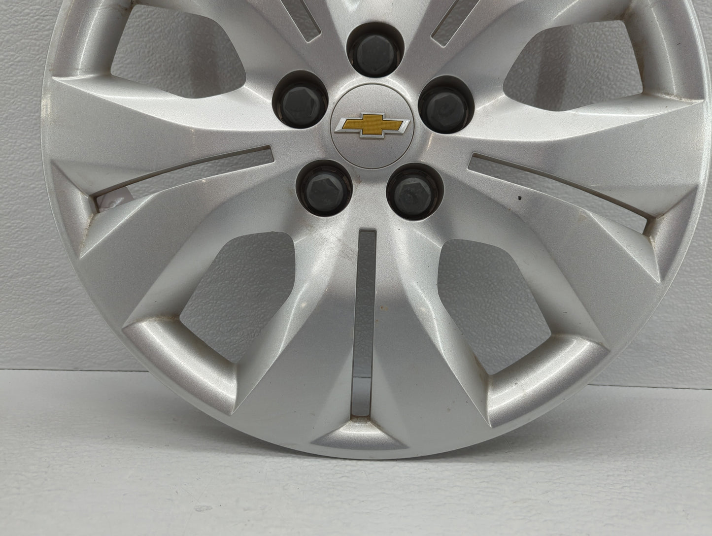 2011-2016 Chevrolet Cruze Driver Front Wheel Hub Oem - Oemusedautoparts1.com