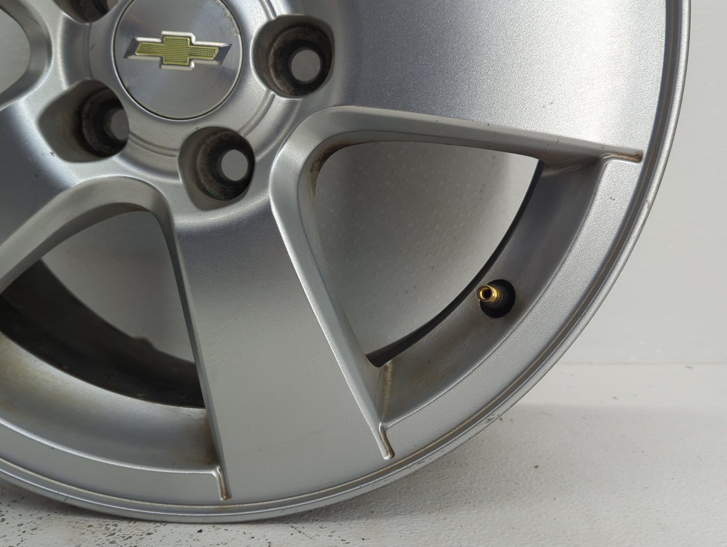 2014-2016 Chevrolet Cruze Oem Wheel Rim - Oemusedautoparts1.com
