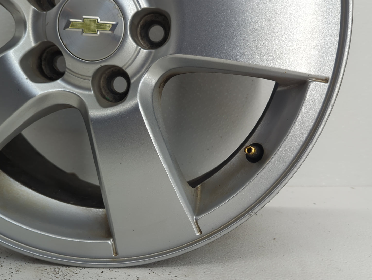 2014-2016 Chevrolet Cruze Oem Wheel Rim - Oemusedautoparts1.com