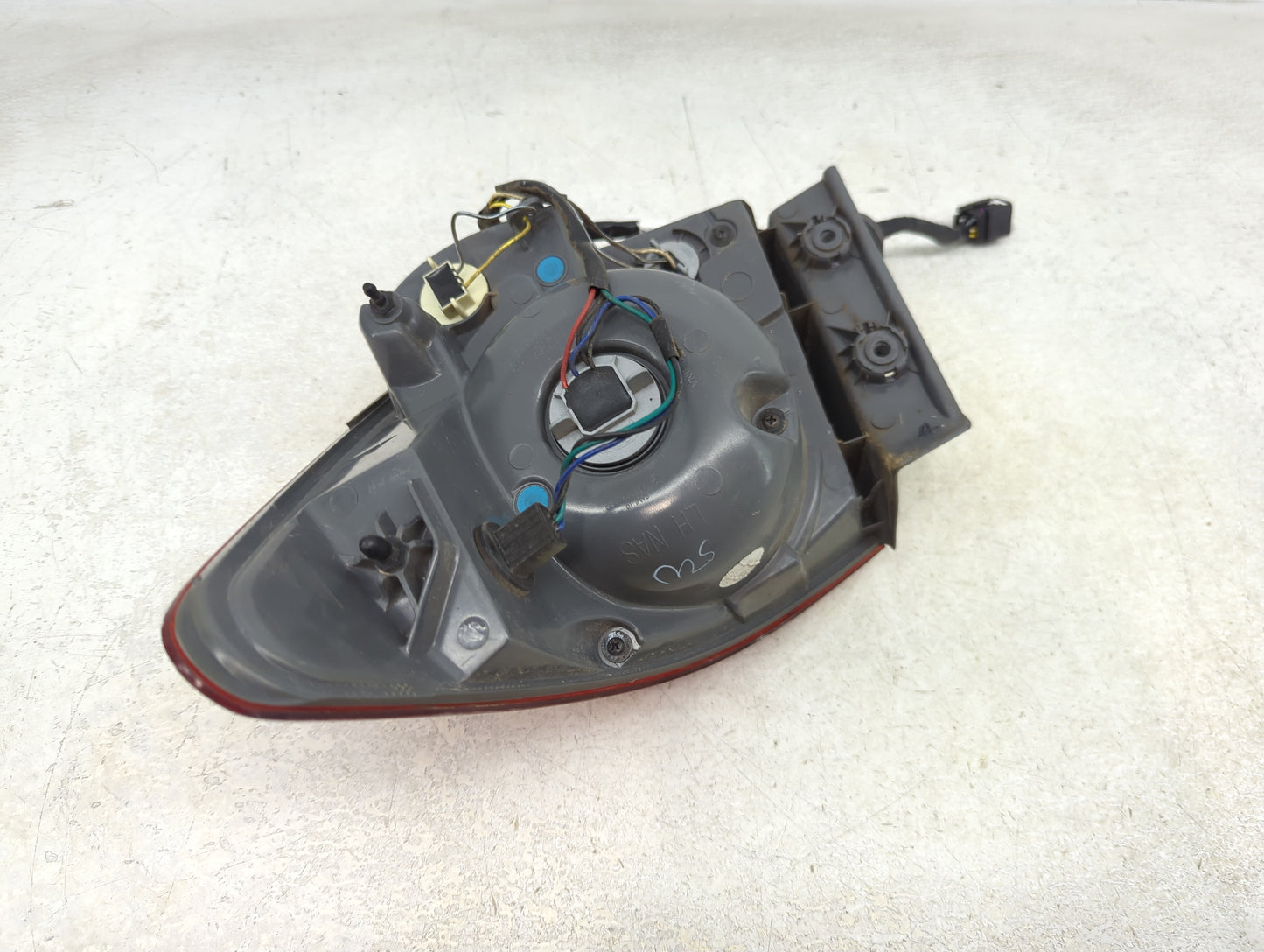 2011-2016 Chevrolet Cruze Tail Light Assembly Driver Left OEM Fits Fits 2011 2012 2013 2014 2015 2016 OEM Used Auto Parts - 