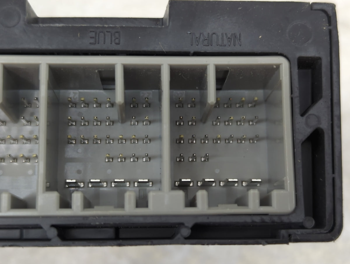 2013-2016 Chevrolet Cruze Body Control Module Bcm 856756 - Oemusedautoparts1.com