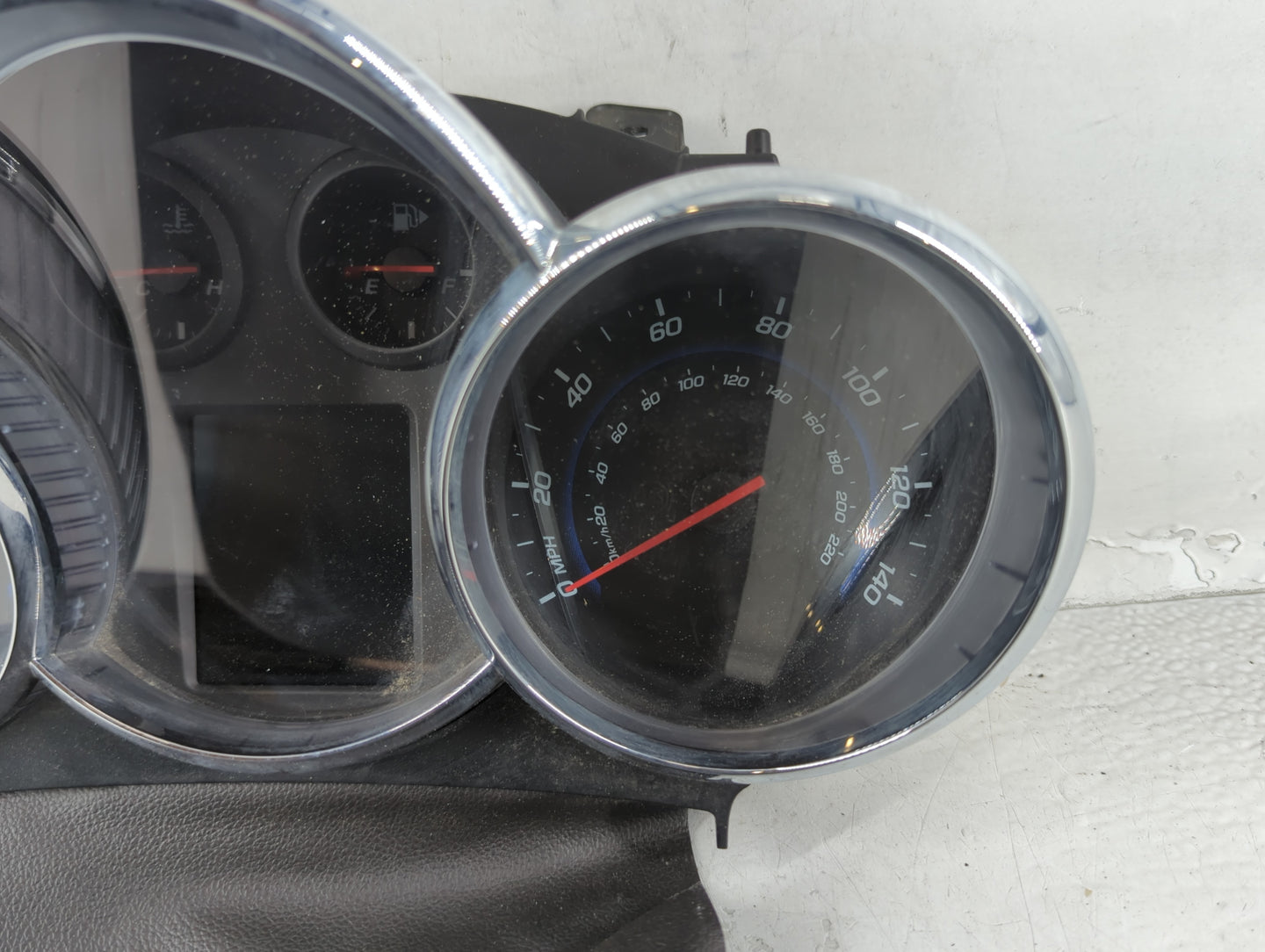 2013-2014 Chevrolet Cruze Instrument Cluster Speedometer Gauges Fits Fits 2013 2014 OEM Used Auto Parts - Oemusedautoparts1.