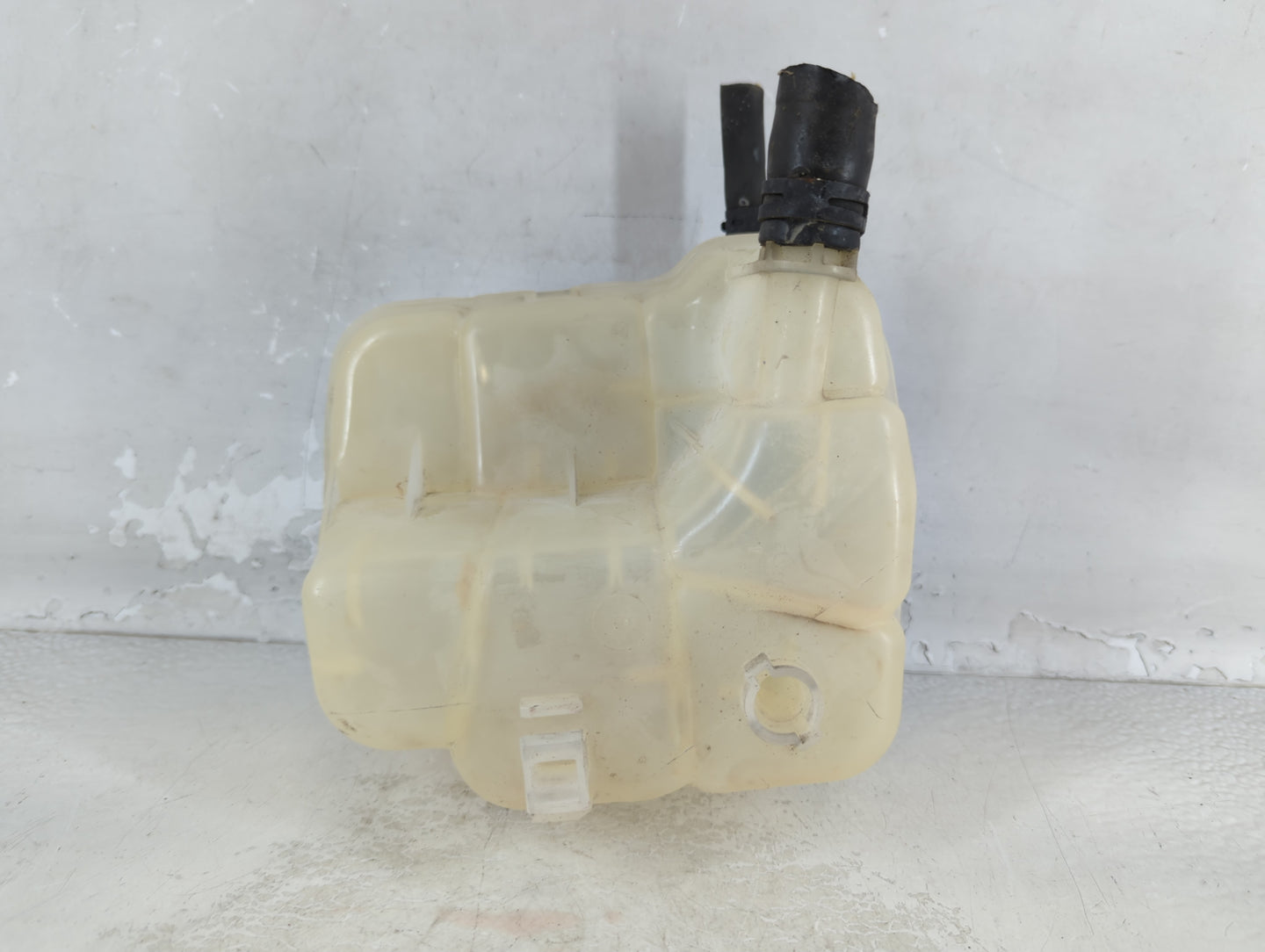 2011-2016 Chevrolet Cruze Radiator Coolant Overflow Expansion Tank Bottle - Oemusedautoparts1.com