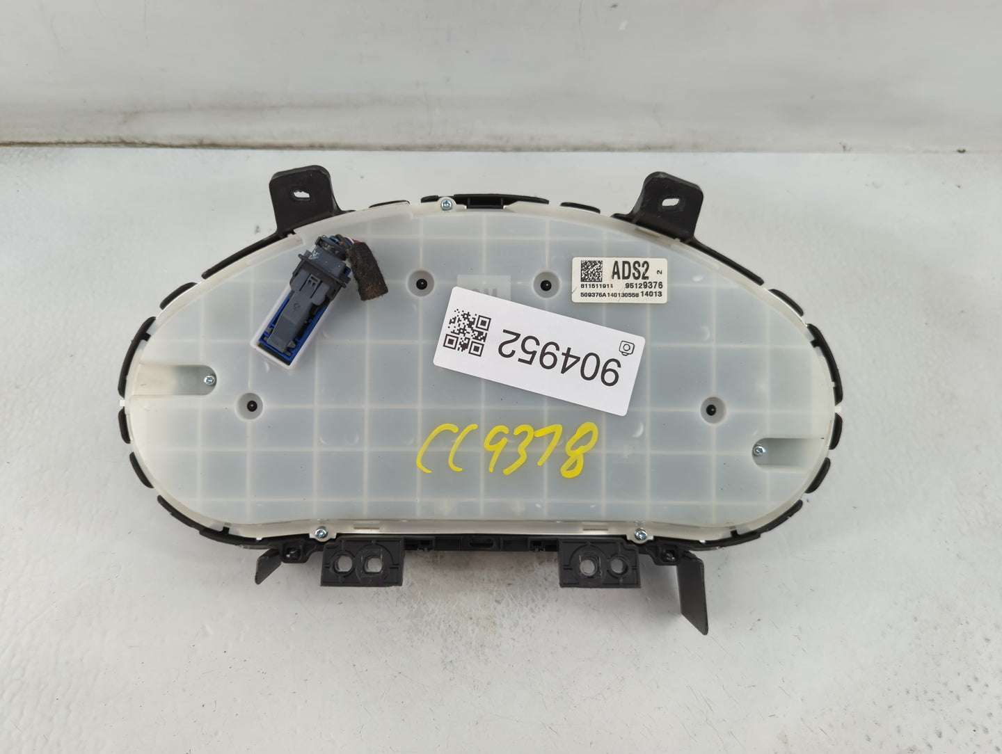 2014 Chevrolet Cruze Instrument Cluster Speedometer Gauges P/N:95129376 Fits OEM Used Auto Parts - Oemusedautoparts1.com