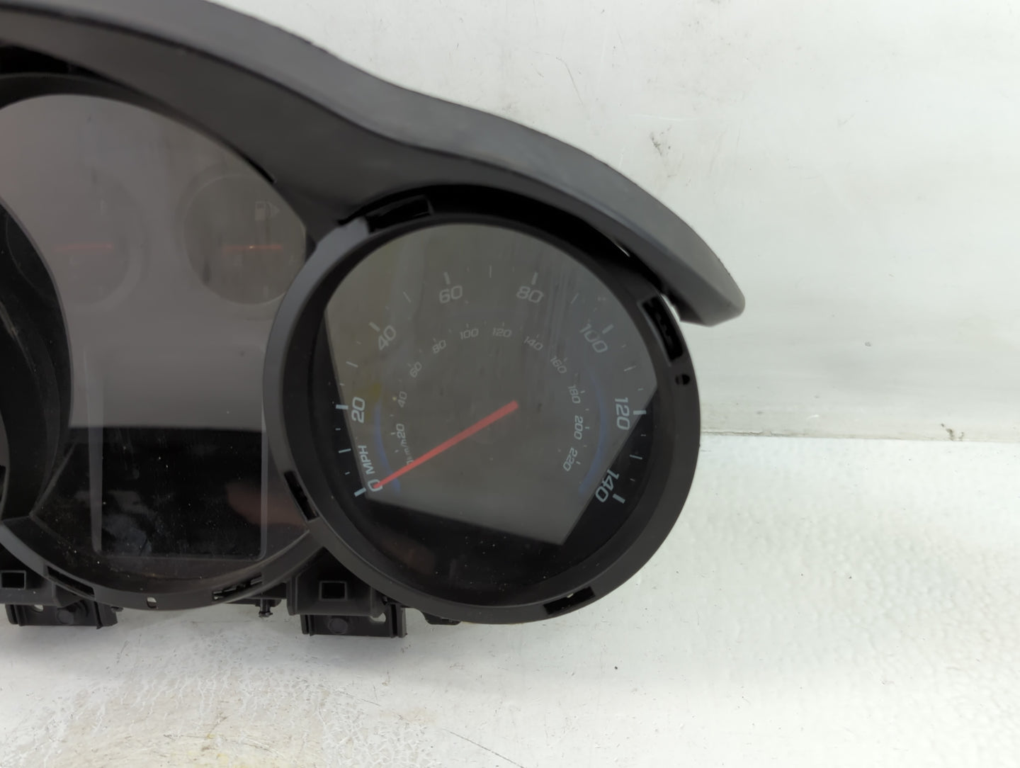2013-2014 Chevrolet Cruze Instrument Cluster Speedometer Gauges P/N:95216802 Fits Fits 2013 2014 OEM Used Auto Parts - Oemus
