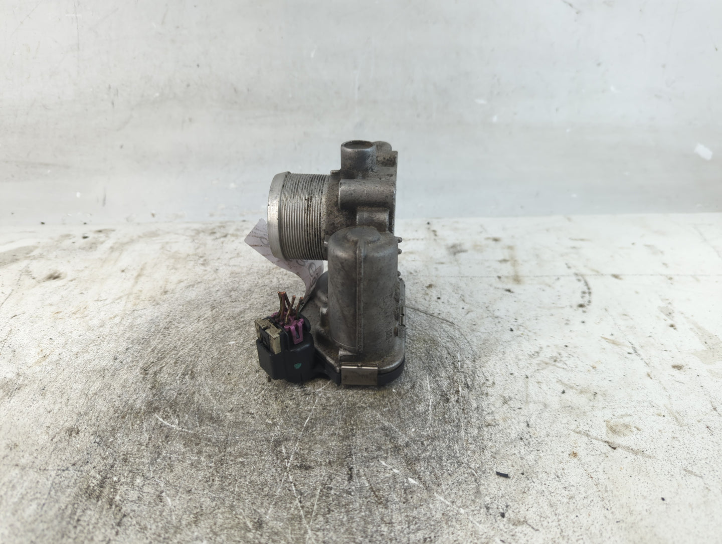 2011-2016 Chevrolet Cruze Throttle Body P/N:55581662 Fits Fits 2009 2010 2011 2012 2013 2014 2015 2016 2017 2018 OEM Used Au
