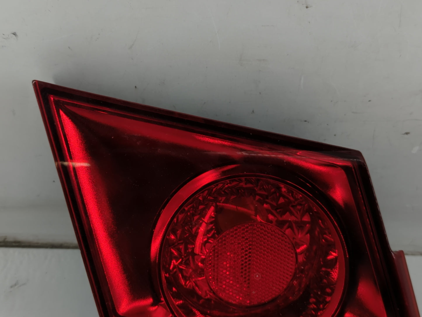2011-2016 Chevrolet Cruze Tail Light Assembly Passenger Right OEM Fits Fits 2011 2012 2013 2014 2015 2016 OEM Used Auto Part