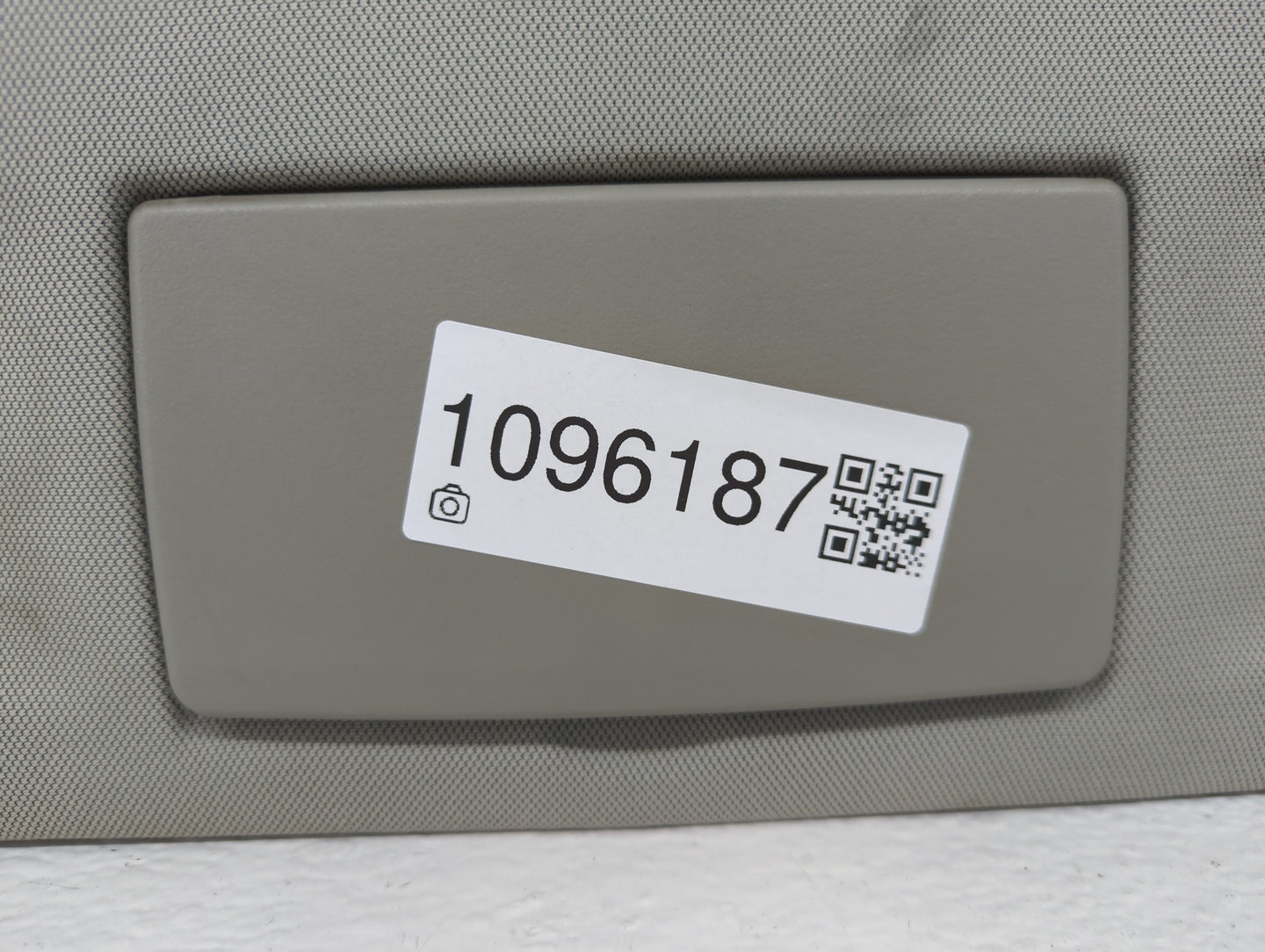 2010-2017 Chevrolet Equinox Sun Visor Shade Replacement Passenger Right Mirror Fits Fits 2010 2011 2012 2013 2014 2015 2016 