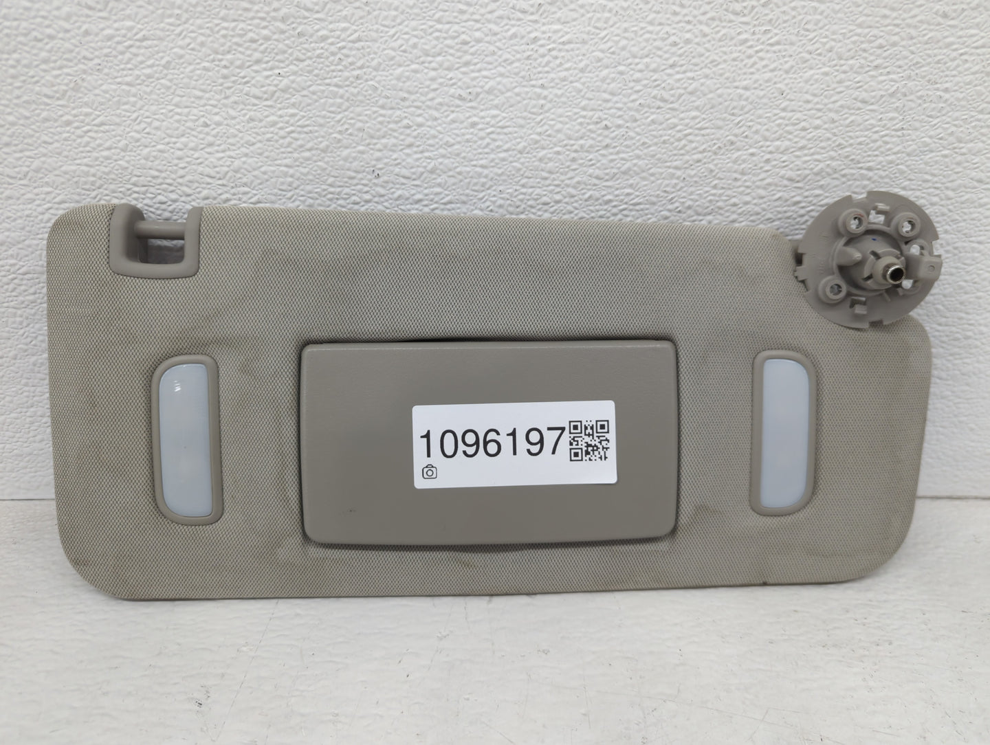 2010-2017 Chevrolet Equinox Sun Visor Shade Replacement Passenger Right Mirror Fits Fits 2010 2011 2012 2013 2014 2015 2016 