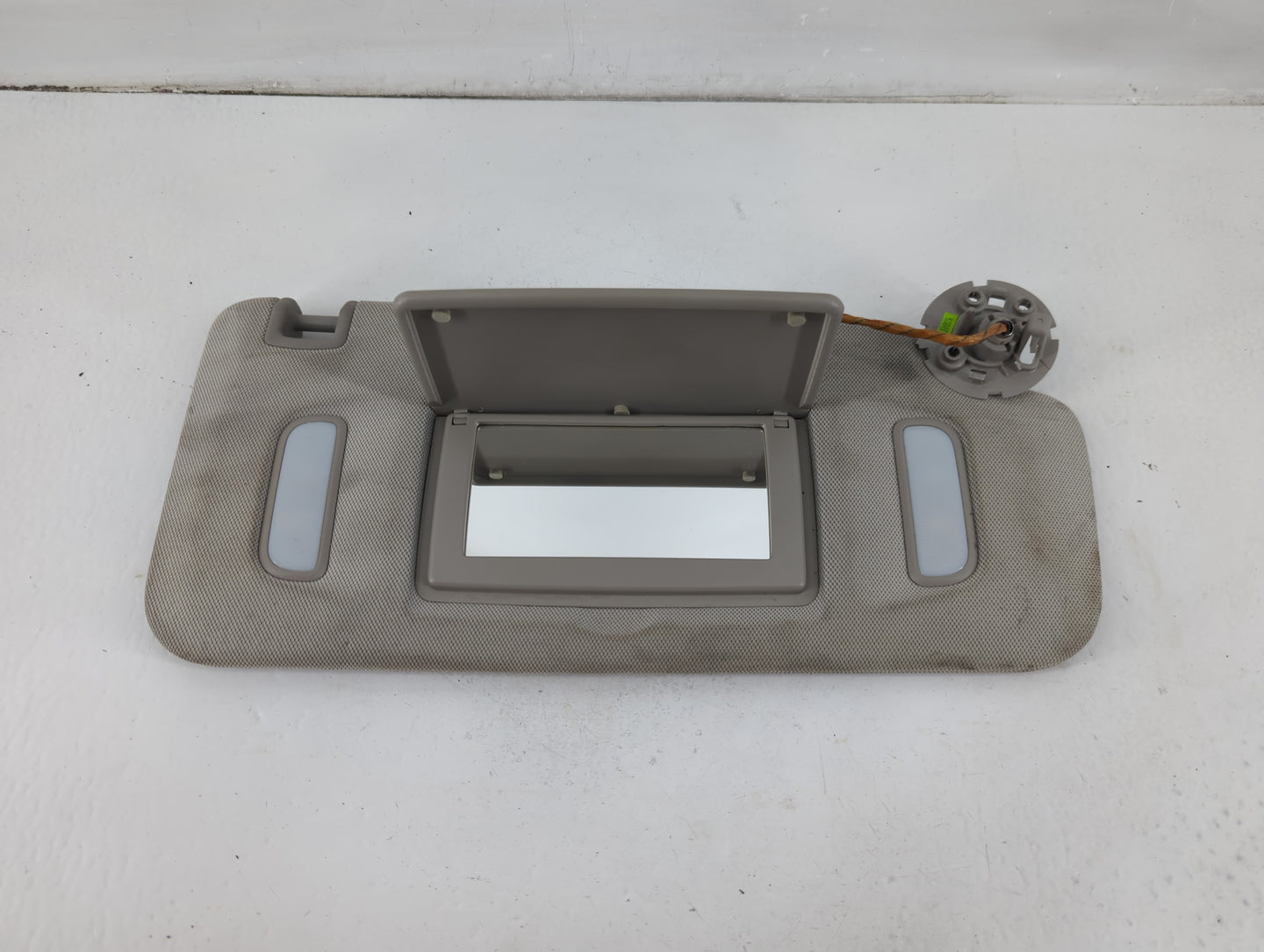 2010-2017 Chevrolet Equinox Sun Visor Shade Replacement Passenger Right Mirror Fits Fits 2010 2011 2012 2013 2014 2015 2016 