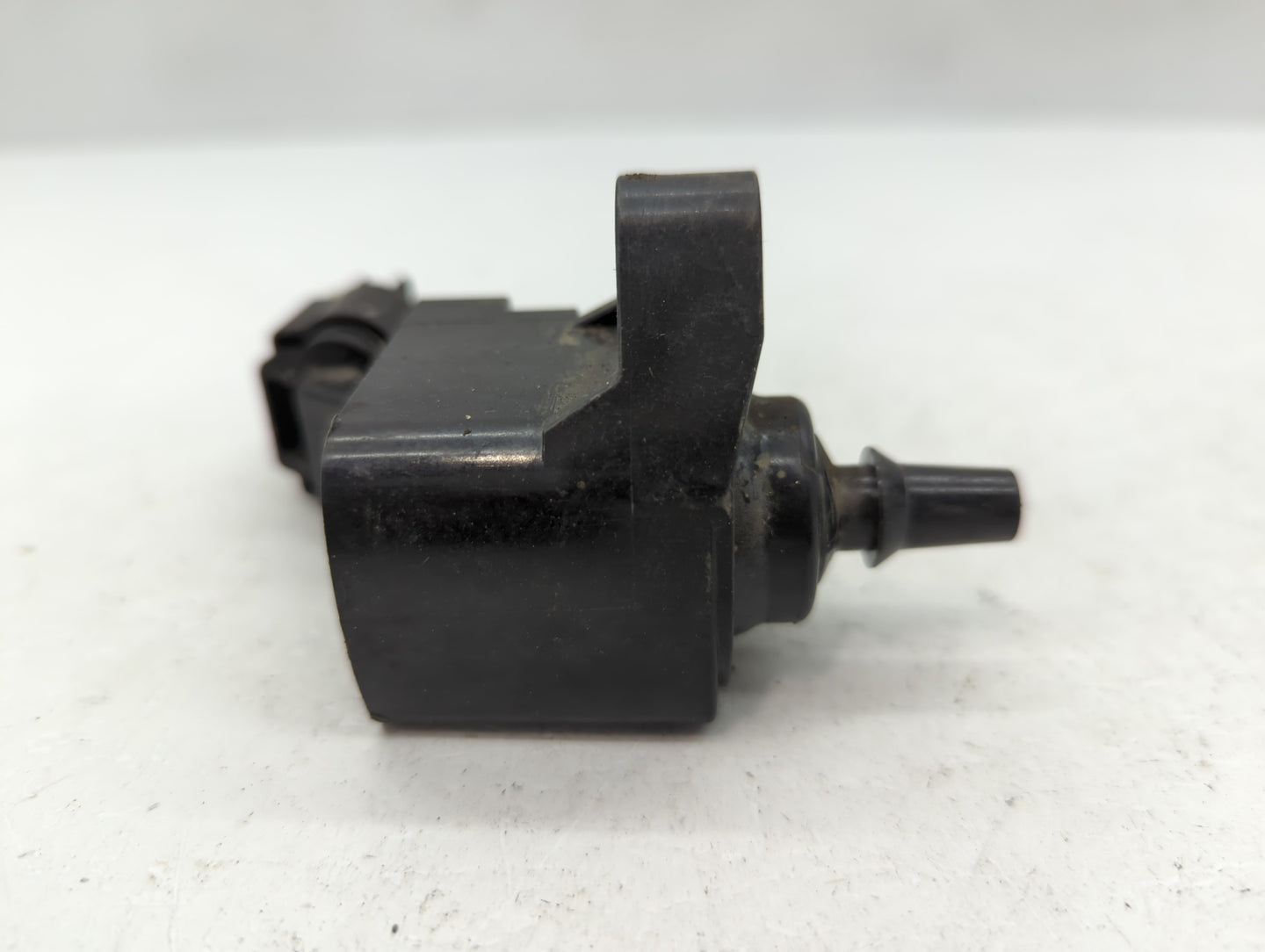 2010-2017 Chevrolet Equinox Ignition Coil Igniter Pack - Oemusedautoparts1.com
