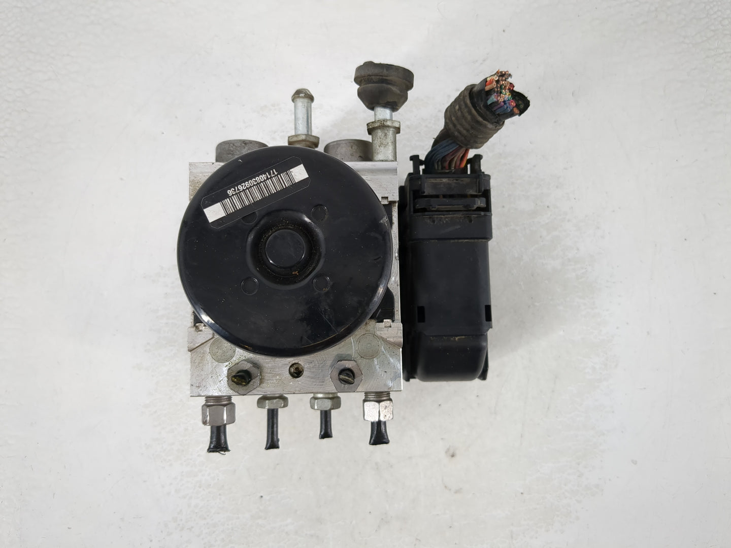 2012-2017 Chevrolet Equinox ABS Pump Control Module Replacement P/N:23131610 Fits Fits 2012 2013 2014 2015 2016 2017 OEM Use