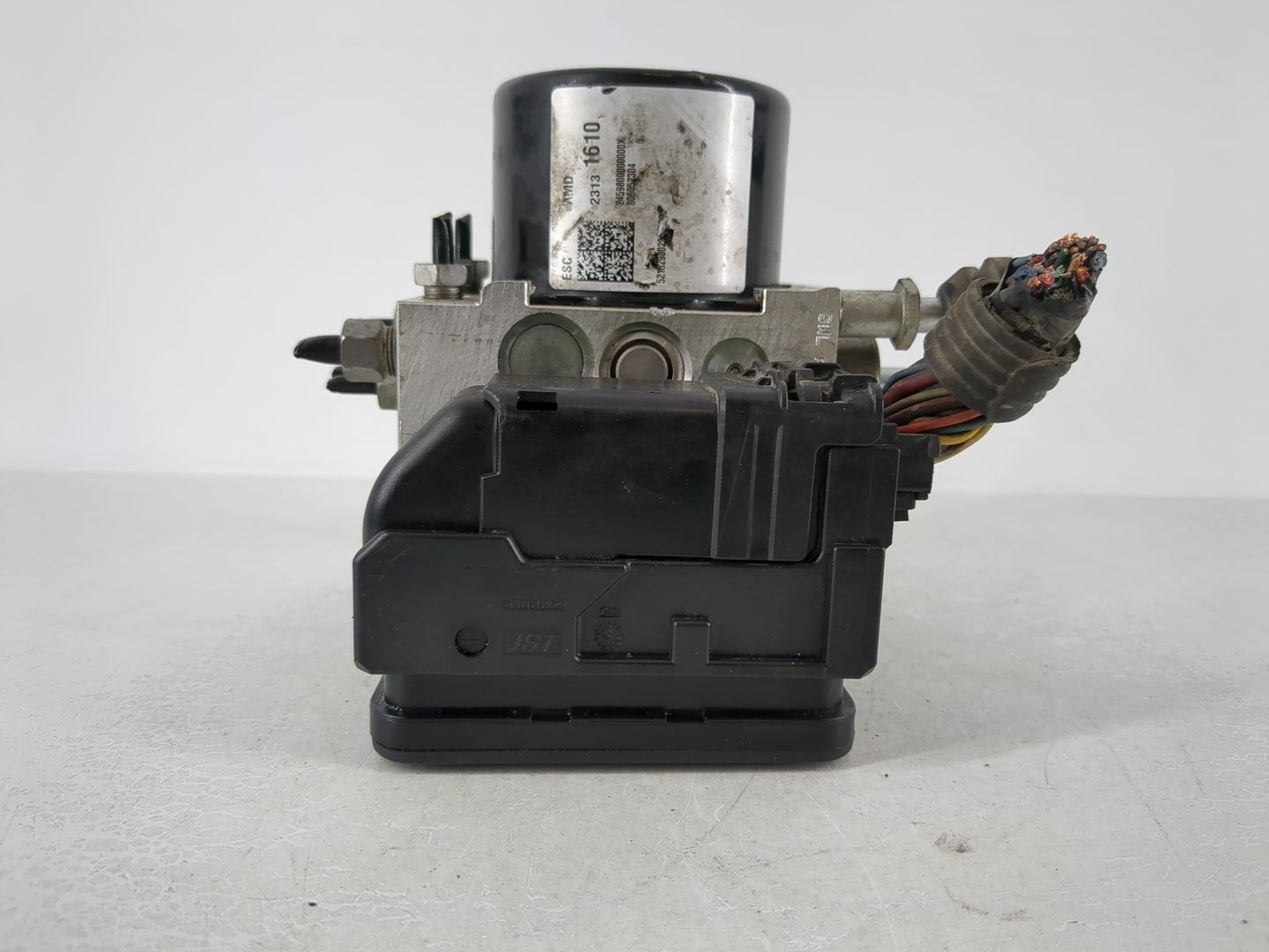 2012-2017 Chevrolet Equinox ABS Pump Control Module Replacement P/N:23131610 Fits Fits 2012 2013 2014 2015 2016 2017 OEM Use